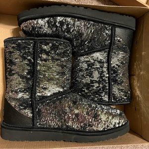 Black/Silver Sequin Short UGG Boots. Kids/Juniors Size 6/Women’s Size 7/7.5.